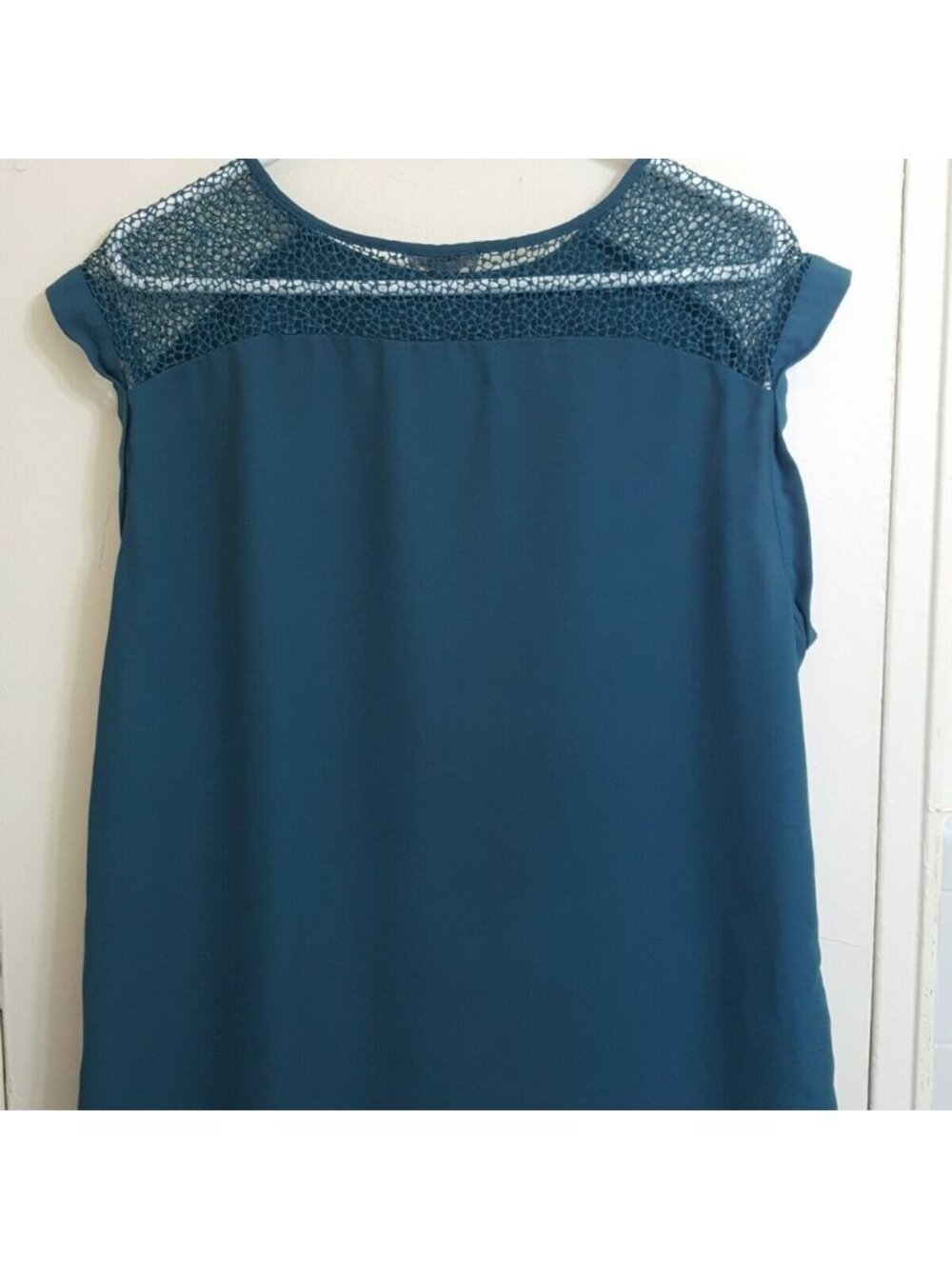 Emerald Green Blouse Top - Picture 3 of 3